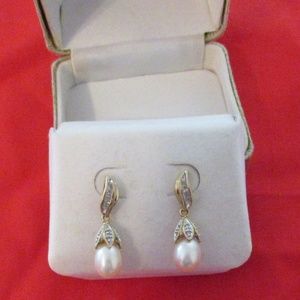 Belden's Pearl & Diamond drop earrings